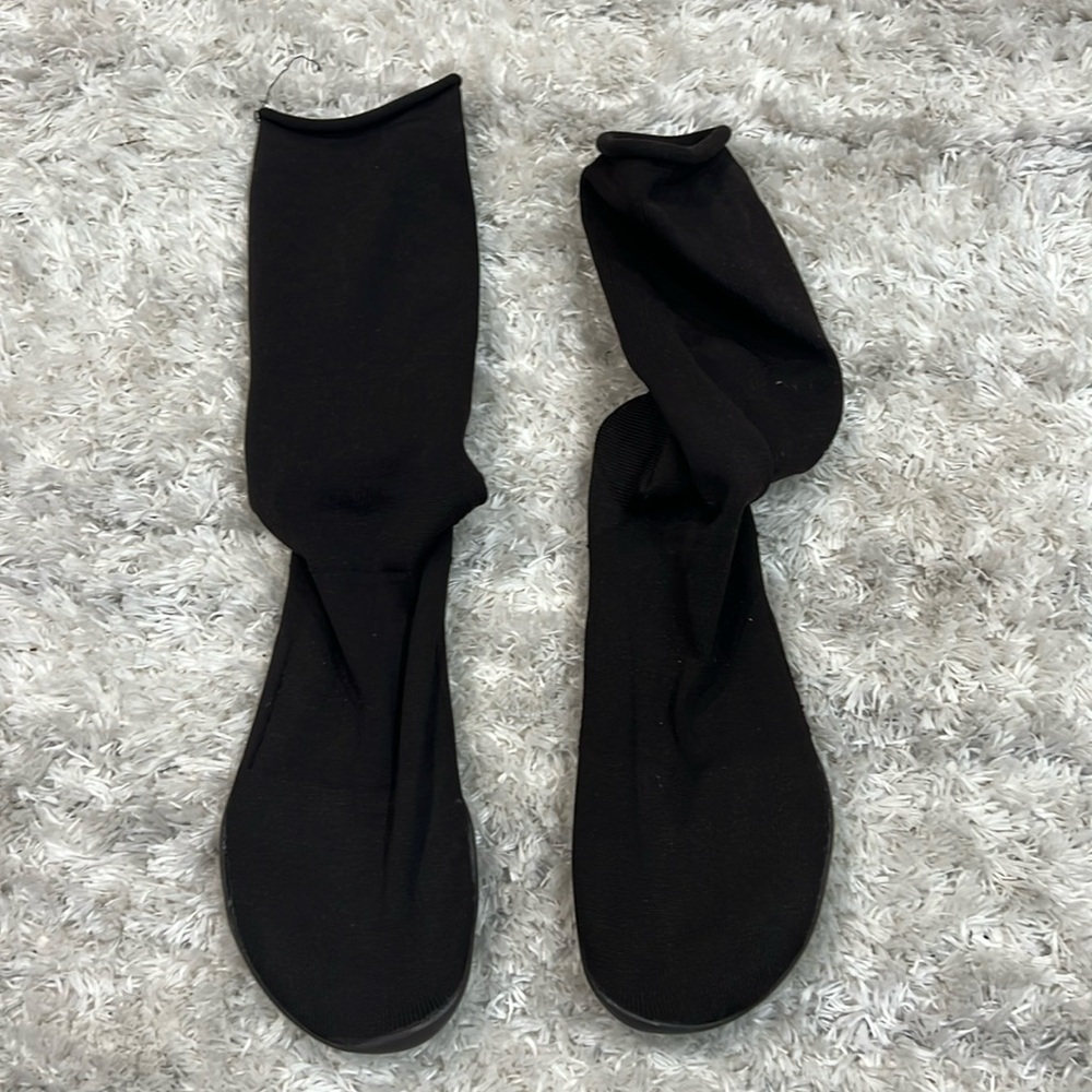 Yeezy pods